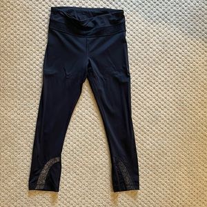 lululemon capri pant size 4